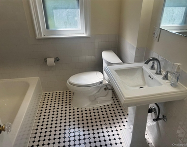 27 Keogh Lane - Photo Thumbnail 9