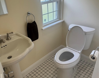 27 Keogh Lane - Photo Thumbnail 5