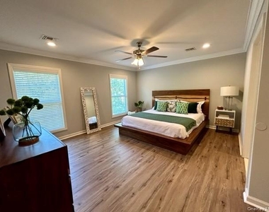 408 Pine Creek Road - Photo Thumbnail 5