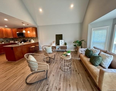 408 Pine Creek Road - Photo Thumbnail 1