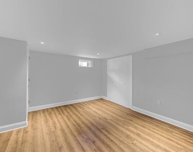 28 N 12th Street - Photo Thumbnail 24