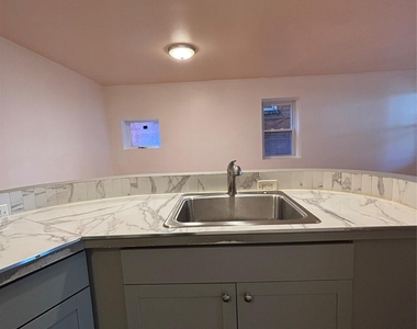 185 Union Street - Photo Thumbnail 7
