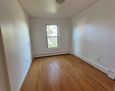 185 Union Street - Photo Thumbnail 10