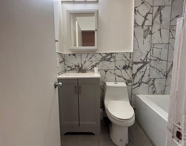 185 Union Street - Photo Thumbnail 8