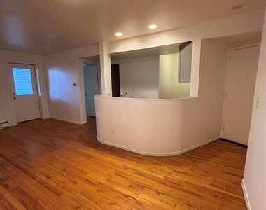 185 Union Street - Photo Thumbnail 3