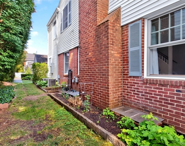 21 Travers Street - Photo Thumbnail 25