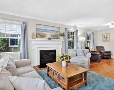 21 Travers Street - Photo Thumbnail 7
