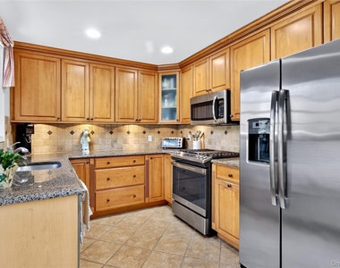 21 Travers Street - Photo Thumbnail 9