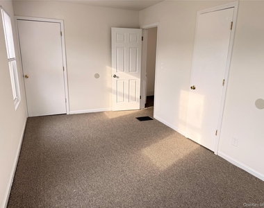 406 Tower Avenue - Photo Thumbnail 15