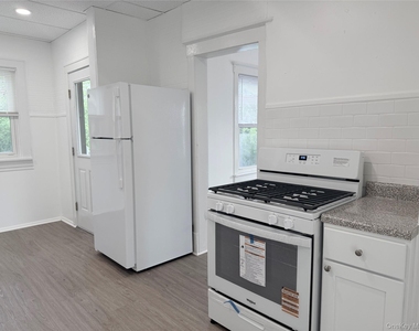 406 Tower Avenue - Photo Thumbnail 1