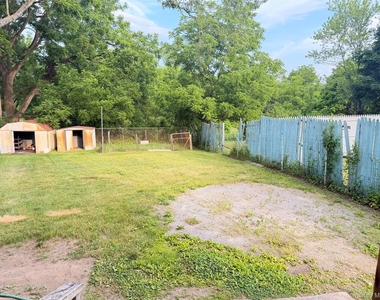 406 Tower Avenue - Photo Thumbnail 23