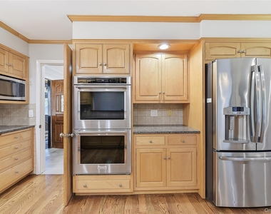 475 N Riverside Road - Photo Thumbnail 10