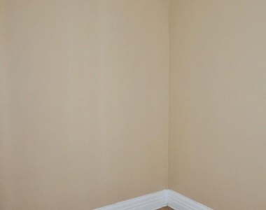 1066 Howard Street - Photo Thumbnail 7