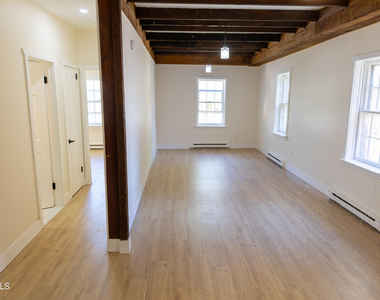 11 Jefferson Street - Photo Thumbnail 1