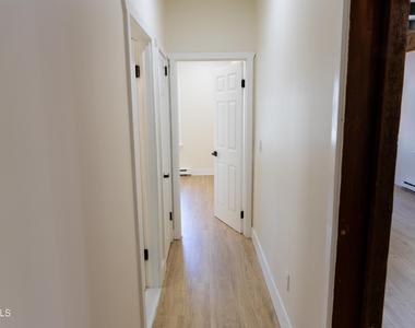 11 Jefferson Street - Photo Thumbnail 4