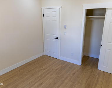 11 Jefferson Street - Photo Thumbnail 10
