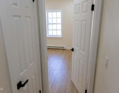 11 Jefferson Street - Photo Thumbnail 5