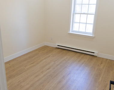 11 Jefferson Street - Photo Thumbnail 9