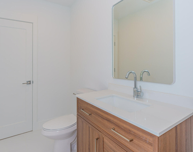 9 Laura Drive - Photo Thumbnail 17