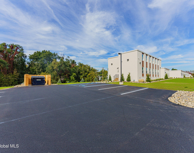 9 Laura Drive - Photo Thumbnail 21