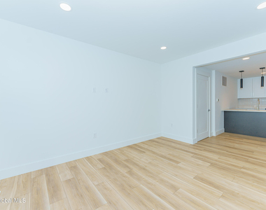 9 Laura Drive - Photo Thumbnail 11
