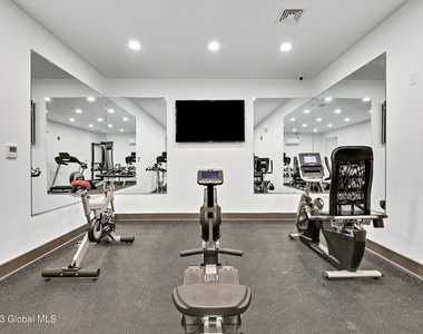116 West Avenue - Photo Thumbnail 12