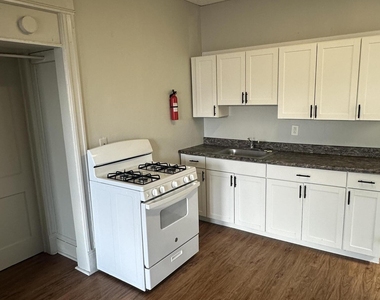 1213 State Street - Photo Thumbnail 4