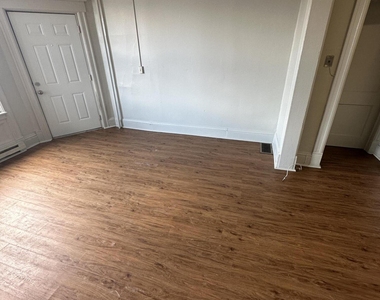 1213 State Street - Photo Thumbnail 3