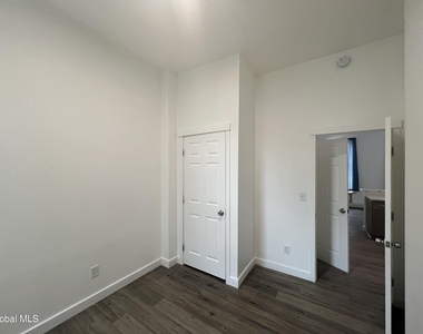 336 Clinton Avenue - Photo Thumbnail 7