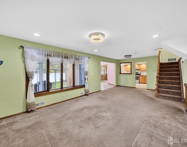 95 Pine Street - Photo Thumbnail 23