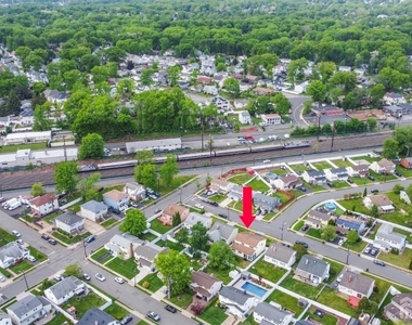 95 Pine Street - Photo Thumbnail 34