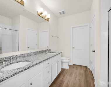 228 Park Lane - Photo Thumbnail 20