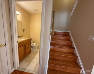1302 Edison Glen Terrace - Photo Thumbnail 13