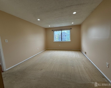1302 Edison Glen Terrace - Photo Thumbnail 15