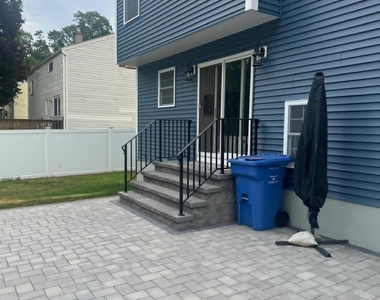 109 Pearl Place - Photo Thumbnail 5
