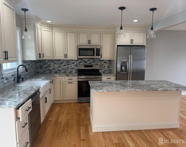 109 Pearl Place - Photo Thumbnail 2