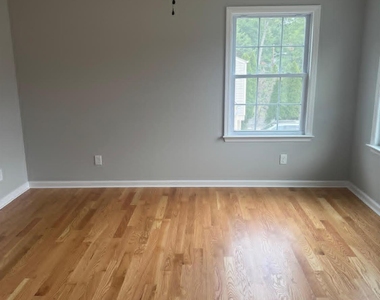 109 Pearl Place - Photo Thumbnail 3