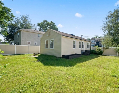 250 Brookside Avenue - Photo Thumbnail 23