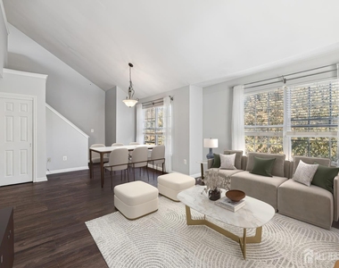 21 Park Square - Photo Thumbnail 3