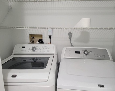 1408 Locust Court - Photo Thumbnail 17