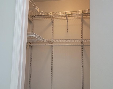 1408 Locust Court - Photo Thumbnail 20