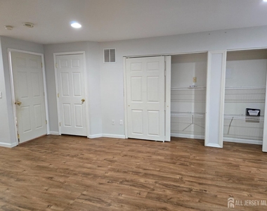 6 Chimney Court - Photo Thumbnail 7