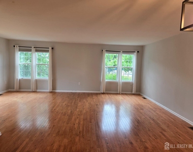 6 Chimney Court - Photo Thumbnail 24