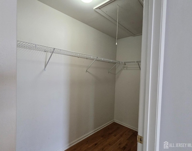 6 Chimney Court - Photo Thumbnail 32