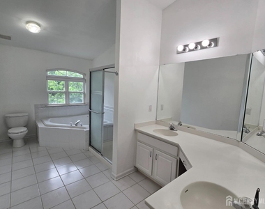6 Chimney Court - Photo Thumbnail 33
