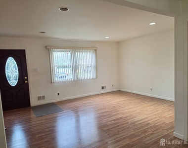 405 Frederick Avenue - Photo Thumbnail 13