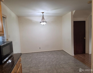 405 Frederick Avenue - Photo Thumbnail 18
