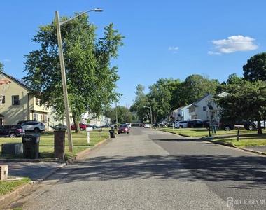 405 Frederick Avenue - Photo Thumbnail 2