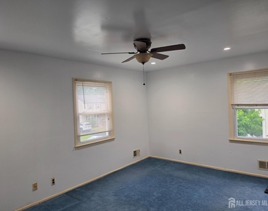405 Frederick Avenue - Photo Thumbnail 4
