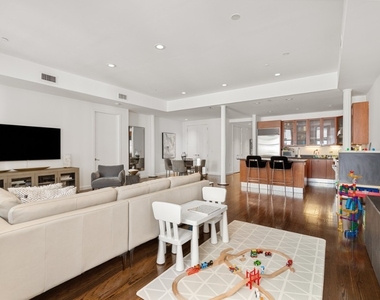 73 Worth Street - Photo Thumbnail 3